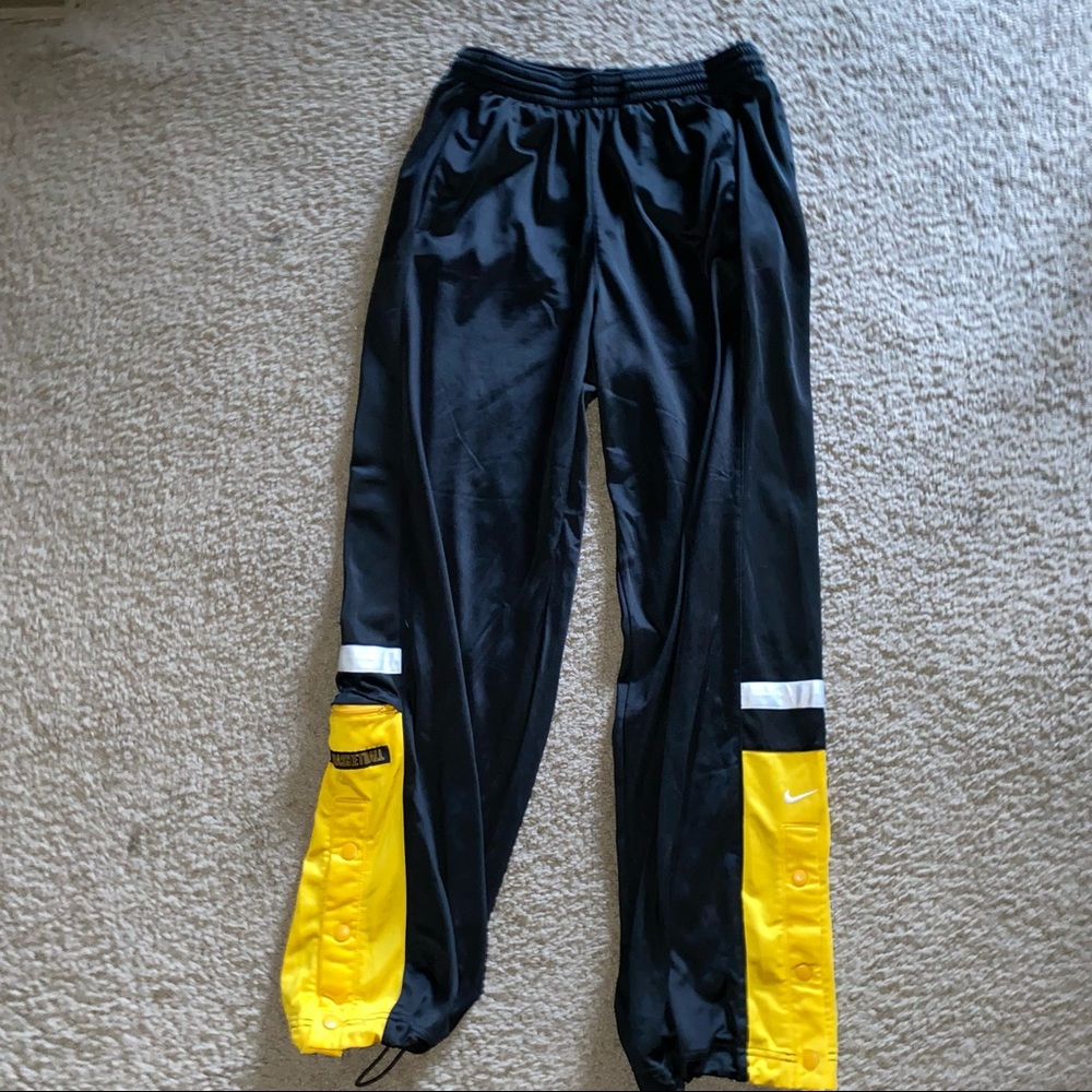 Men’s Nike Basketball Warmup Sweat Pants Elastic waist Size Medium